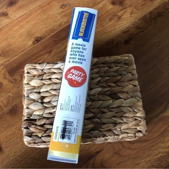 Blockbuster Party Game (A movie game for anyone who has ever seen a movie) - Picture 2 of 4